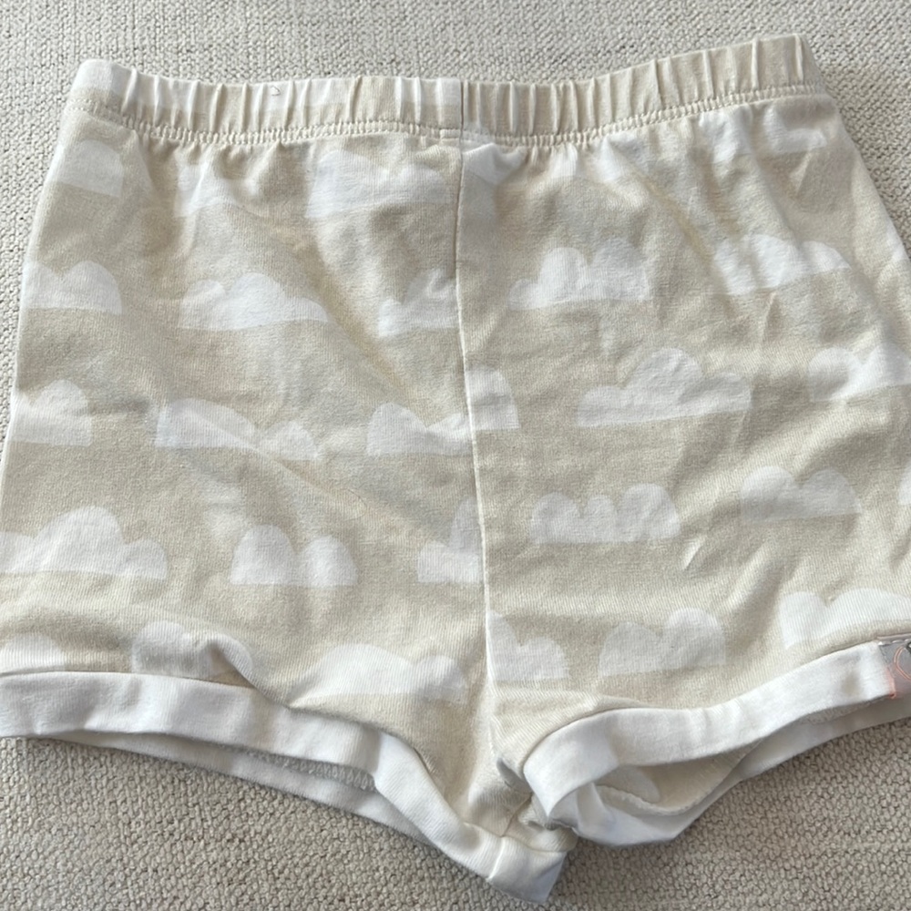 Omijo cloud shorts